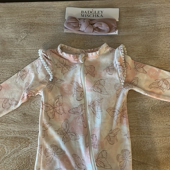 Badgley Mischka Butterfly Print Footie 3-6M - Picture 2 of 6